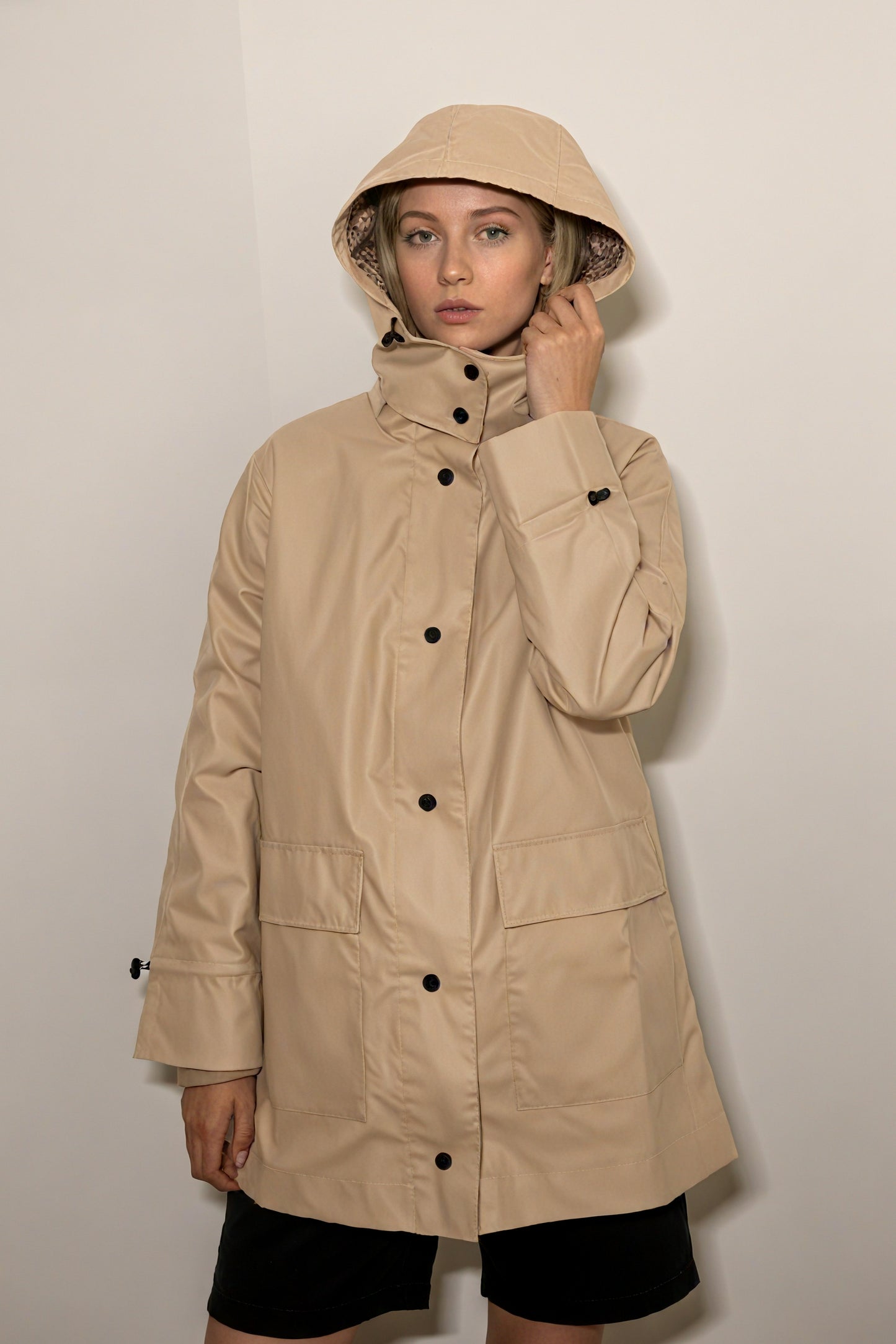 Lightweight Rain Coat, outdoor coat – Waterproof Raincoat with Hood